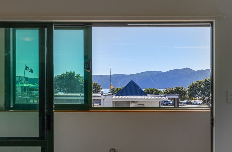 Image 2 of 21