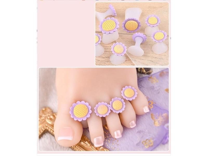 8Pcs Cute Soft Silicone Toe Separators Nail Polish Application Set Easy Toe Carousel 1