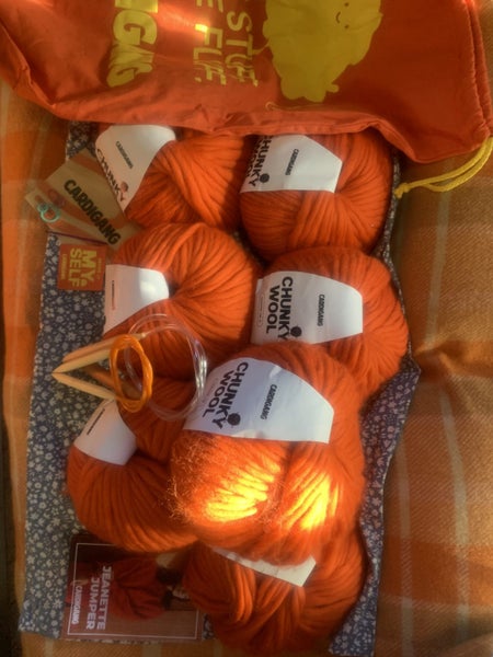 Cardigang Jeanette Jumper Pure Wool Knitting Kit, Offers Welcome Carousel 1
