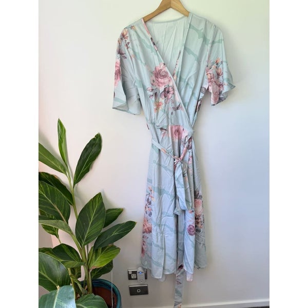 Shein Curve Size 1XL Floral Print Wrap Dress Carousel 1