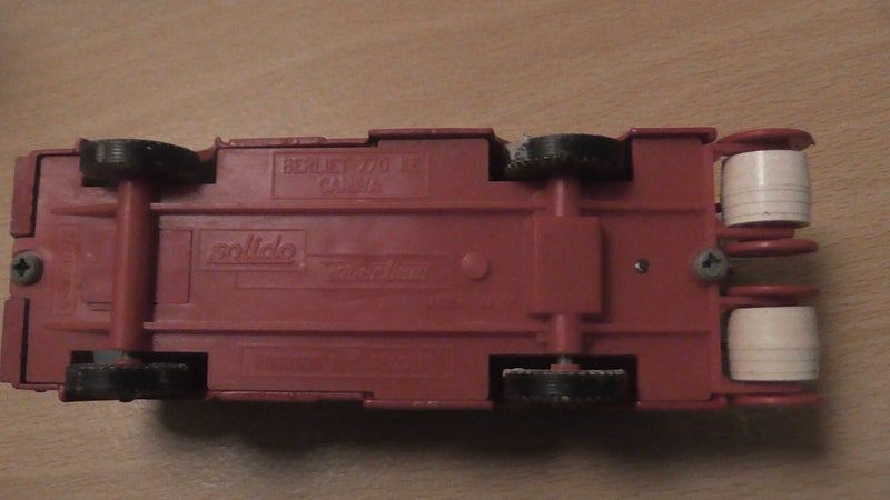 Berliet Fourgon 1 er Secours Carousel 4