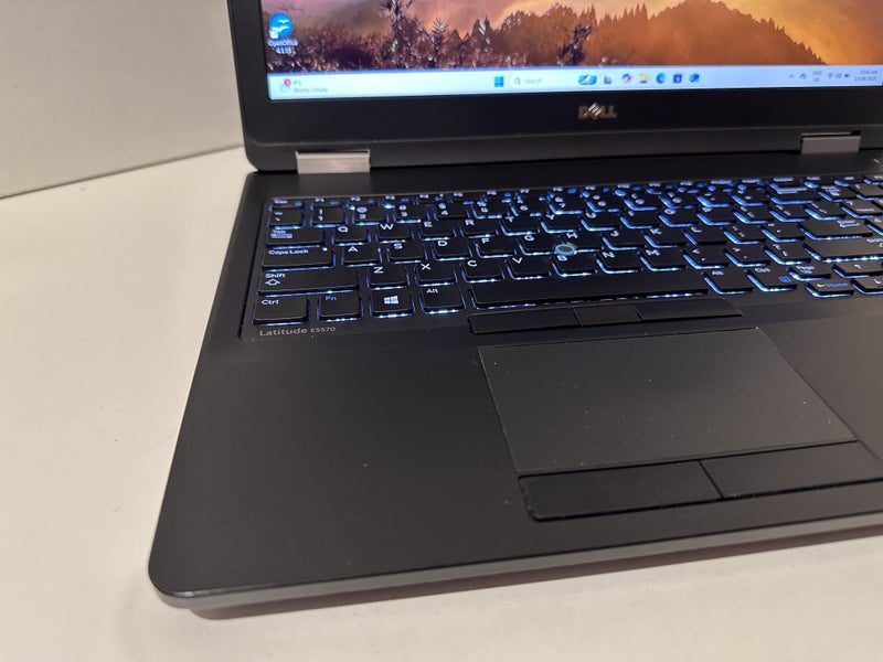 Dell Latitude E5570 6th Gen CPU i5 - 8GB RAM - 256GB SSD -FHD 1080p63617621375874111