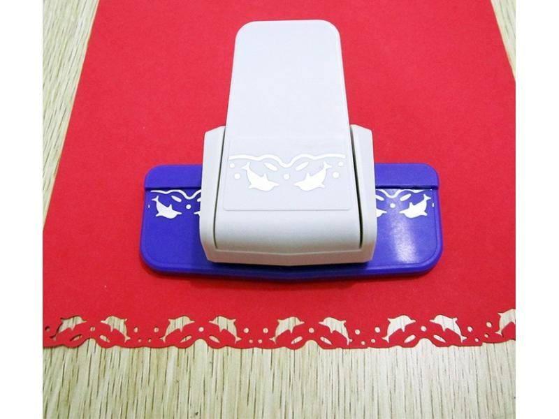 New Labor-saving Pattern Pressing Machine Lace Pressed Flower Printing Machine Carousel 1