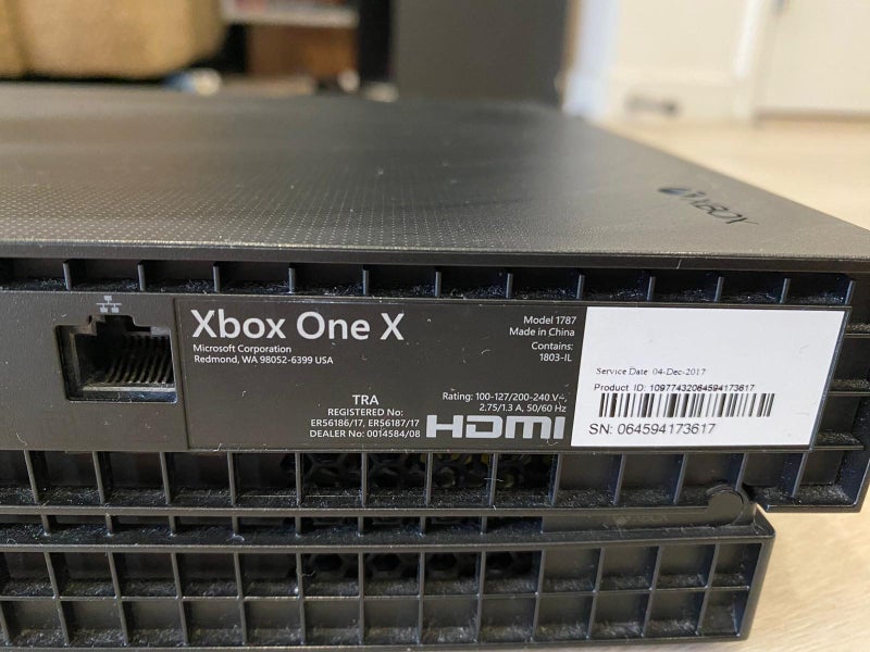 Xbox One X (Model 1787) 1TB Xbox One X – Project Scorpio Edition Carousel 2