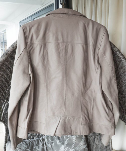 Capture leather jacket, as new with tags63616355796995114