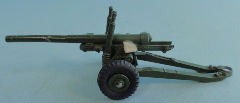 #29 Dinky Toys 692 Army 5.5 Medium Gun Carousel 1