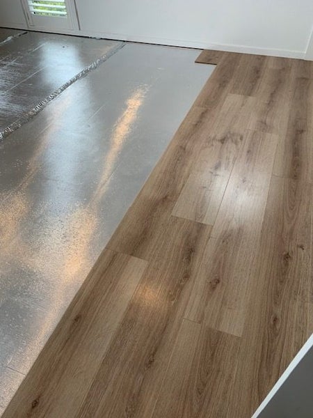 Laminate Flooring in excellent condition63617146270723111