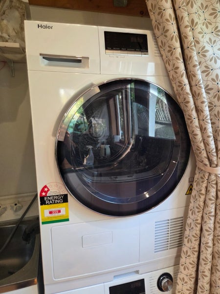 Haier 8.5kg washing machine and 8kg dryer stackable63616359832065111