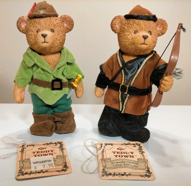 Vintage Russ Teddy Town Bears - Peter (with tag) + Robin (with tag) Carousel 1