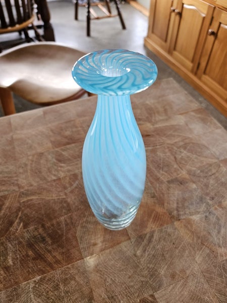 VINTAGE JOAN O'LEARY ART GLASS VASE Carousel 1