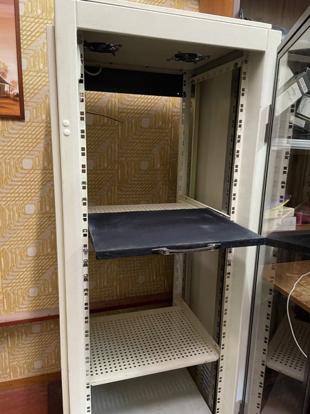 Rack Server Cabinet Enclosure Carousel 1