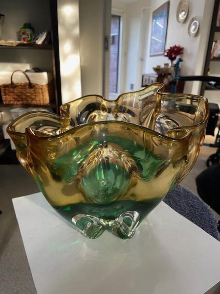 Large Glass vase Carousel 1