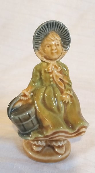 1972 Wade whimsies Jill - Large size Carousel 1