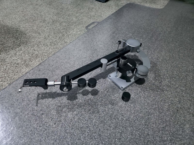 Dynavector DV-505 Bi-Axial Tonearm -- VERY RARE + HIGH-END!!! Carousel 1