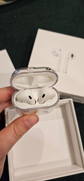 Generation 1 airpods Carousel 2