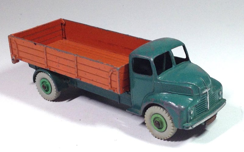 Dinky 532 Leyland Comet Lorry Carousel 1