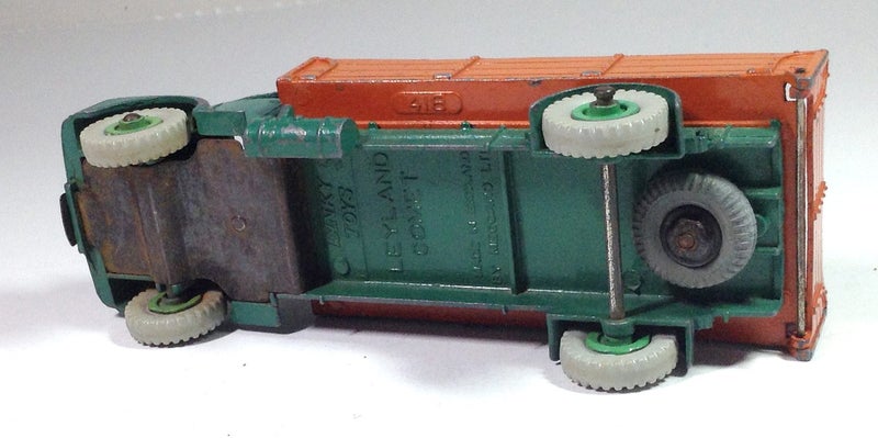Dinky 532 Leyland Comet Lorry Carousel 4