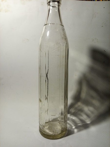 Mobil Oil bottle Carousel 1
