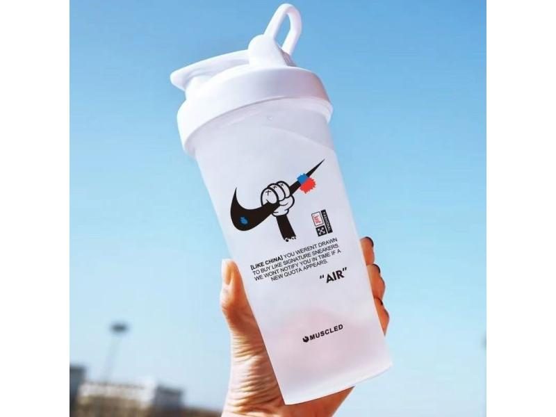 Sports Water Bottles Whey Protein Shaker For Gym Carousel 1