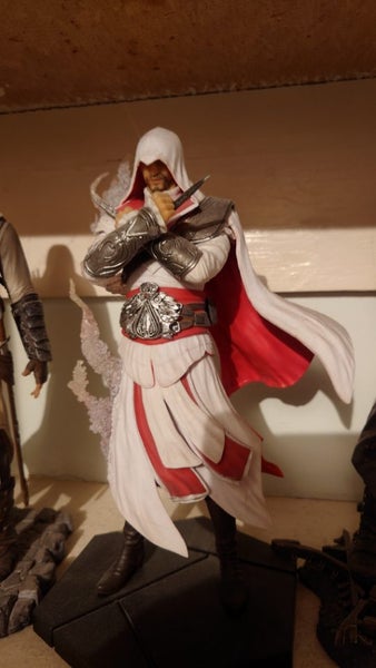 Ubicollectibles Assassin's Creed figures x 3 Carousel 2