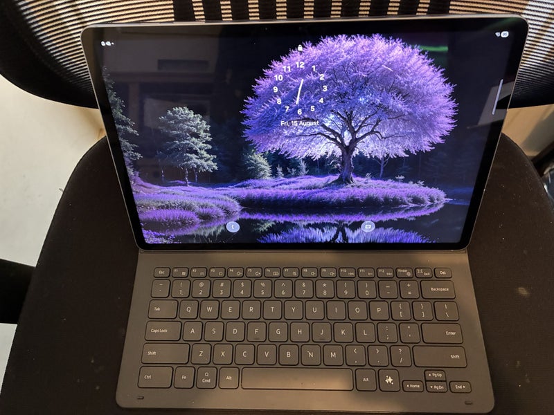 Samsung S10FE+ Tablet & Keyboard cover Carousel 1