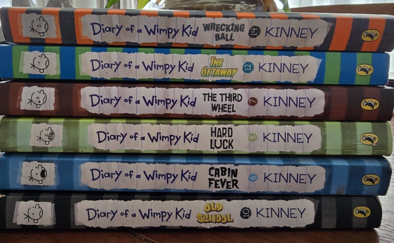 Bulk Diary of a Whimpy Kid x6 Books Carousel 1