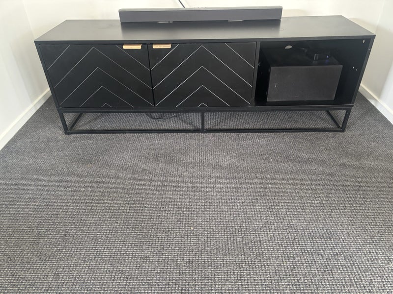 Mocka TV cabinet Carousel 1