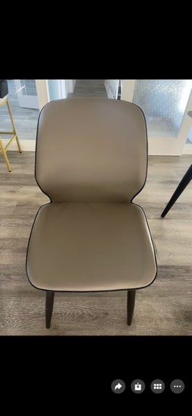 Dining table with 8 chairs63616500406785113