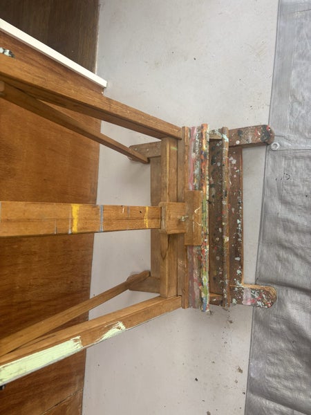 Artist Easel Carousel 2