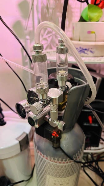 DIY CO2 Brunching Regulator - 3 Outputs Carousel 3