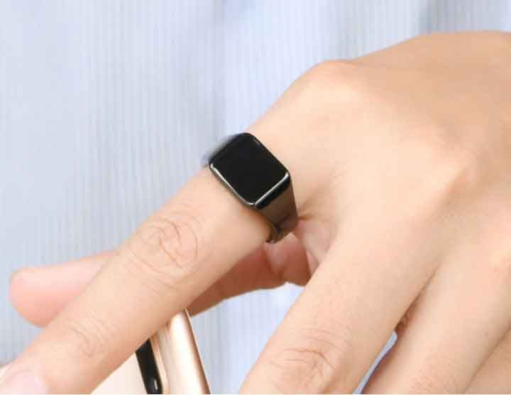 Plain Black men's signet ring with high polish finish "Anton" Carousel 6