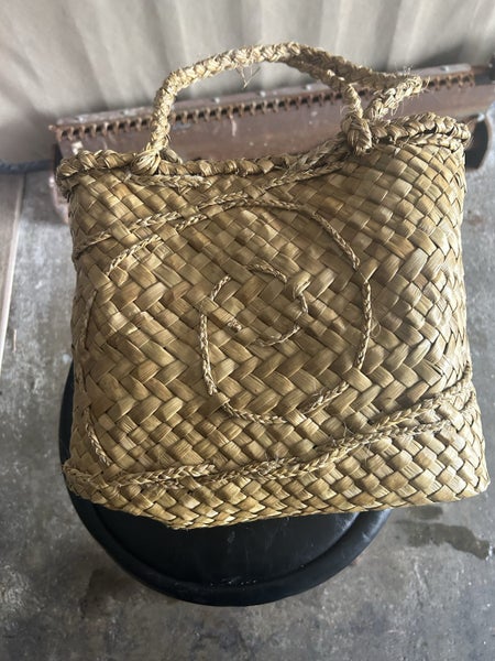 Handmade Maori kete bag Carousel 1