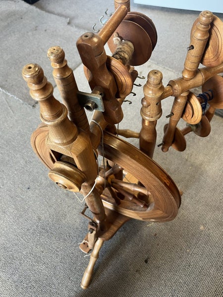 Spinning wheel Carousel 4