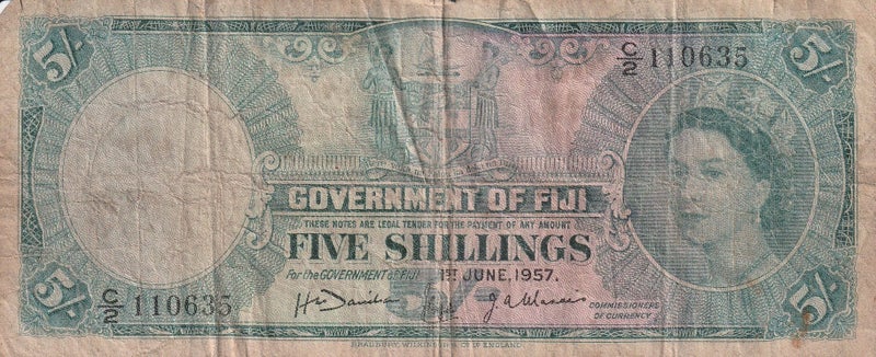 FIJI 5 SHILLINGS BANKNOTE 1.6.1957 P.51a VERY GOOD Carousel 1