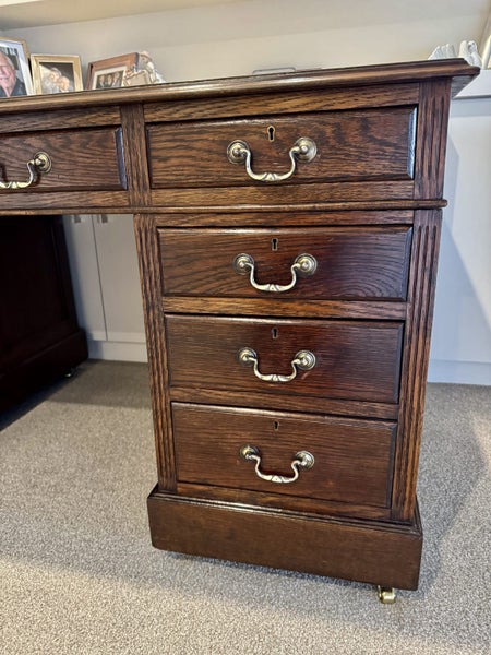 Antique desk63616504180610112