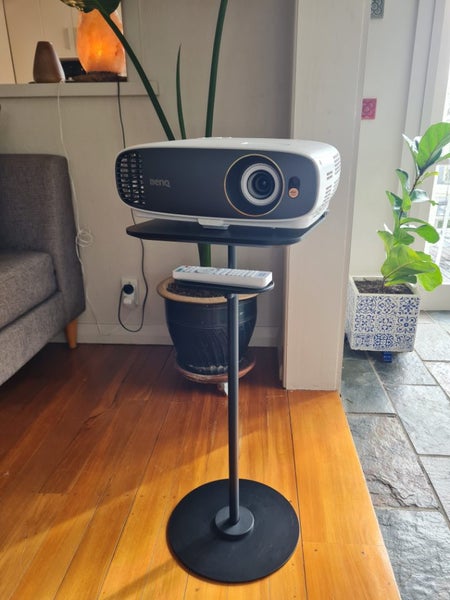 BenQ W1700M 4K HDR Projector + Stand, Screen & Extras – Barely Used, 20 hrs63617457418883110