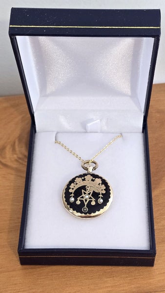 Victorian 1880 18ct gold and enamel pendant-restored64481796698370114