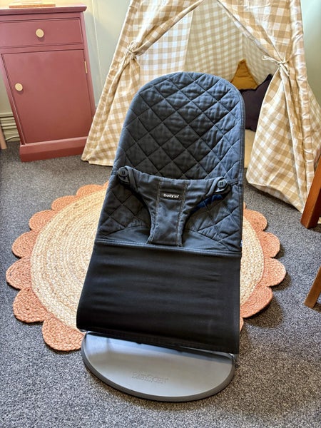 Baby Bjorn Bouncer Bliss – Woven Classic Quilt (Near New) Carousel 1