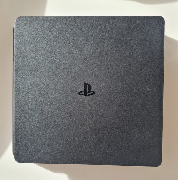 PlayStation 4 Slim 500GB + 9 Games – Great Bundle Carousel 1