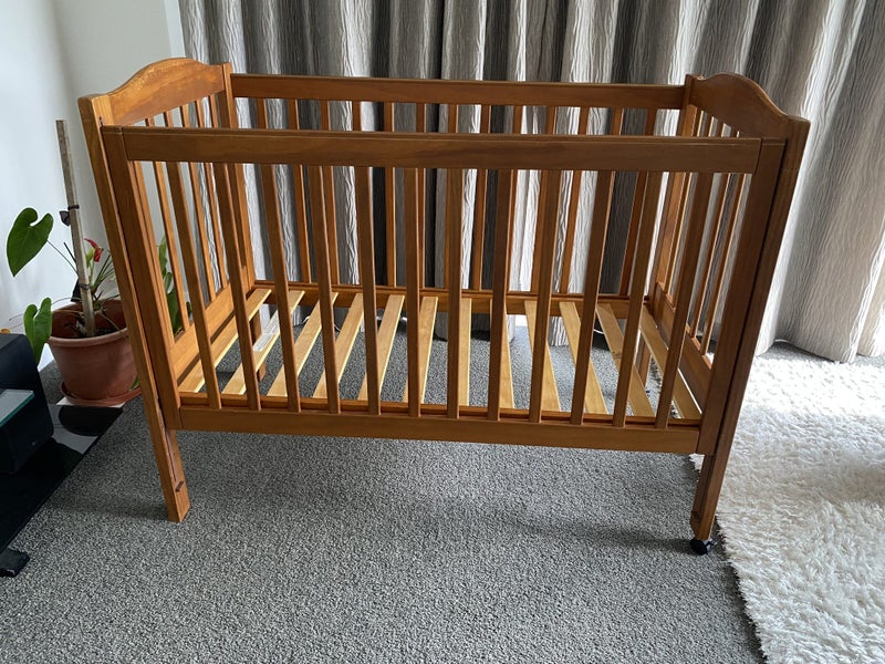 Wooden Baby Cot Carousel 2