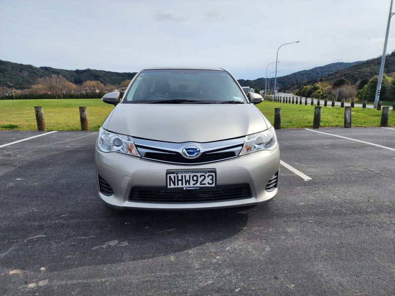 2013 Toyota Corolla Axio Hybrid63613212795649112