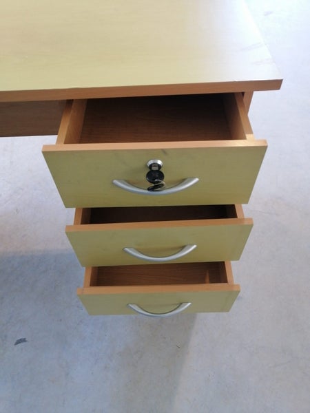 Computer Desk Carousel 2