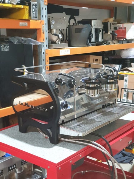 La Marzocco Strada EE 2 group Carousel 1