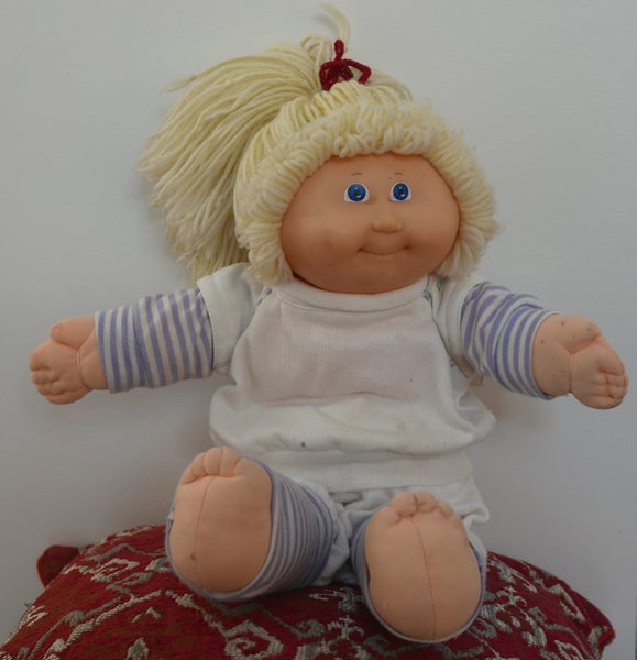 Cabbage Patch Doll, original Clothes. Coleco labeled. Pink Bum Stamp 1989. Carousel 2