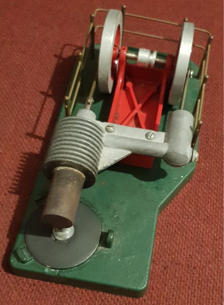Phoenix Solar Stirling Cycle Engine Carousel 1