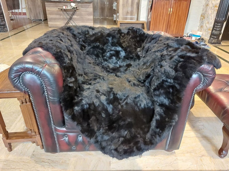 Newly Crafted Single Black Real NZ Possum Full Fur Throw - No Reserve! - B6517 Carousel 1