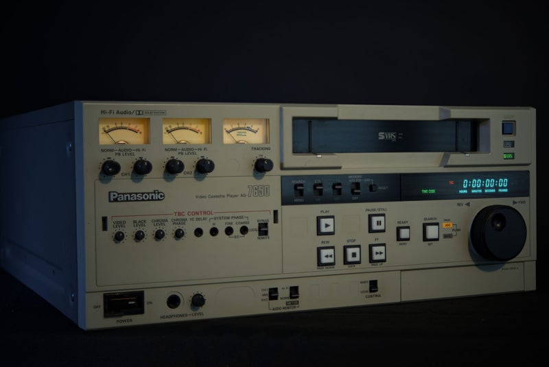 Panasonic AG7650 VCR Carousel 1