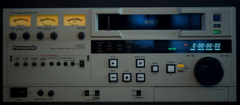 Panasonic AG7650 VCR Carousel 2