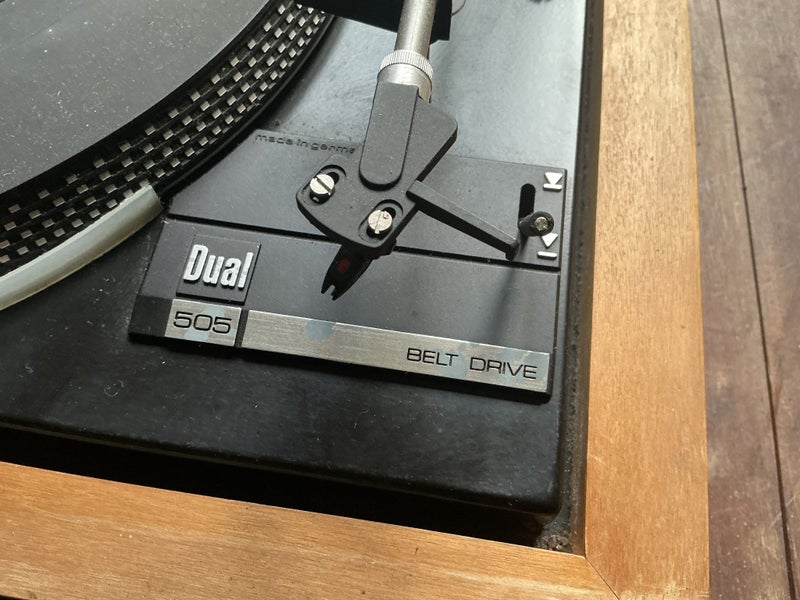 Dual Turntable63616509889539113