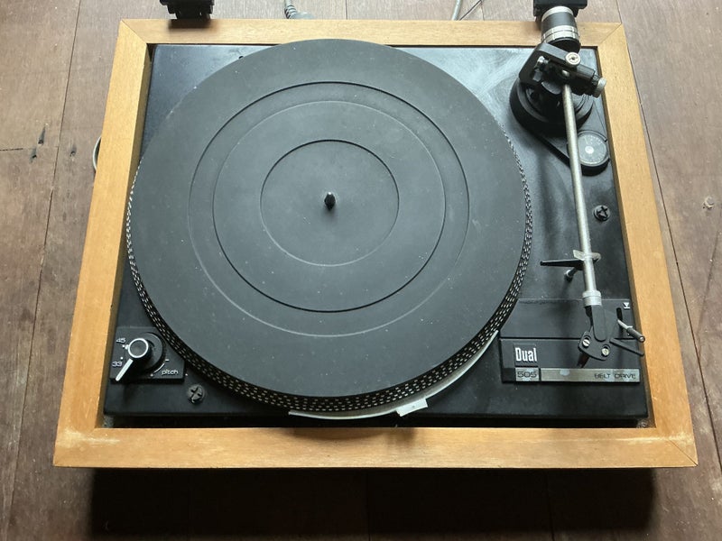 Dual Turntable63616509889539114